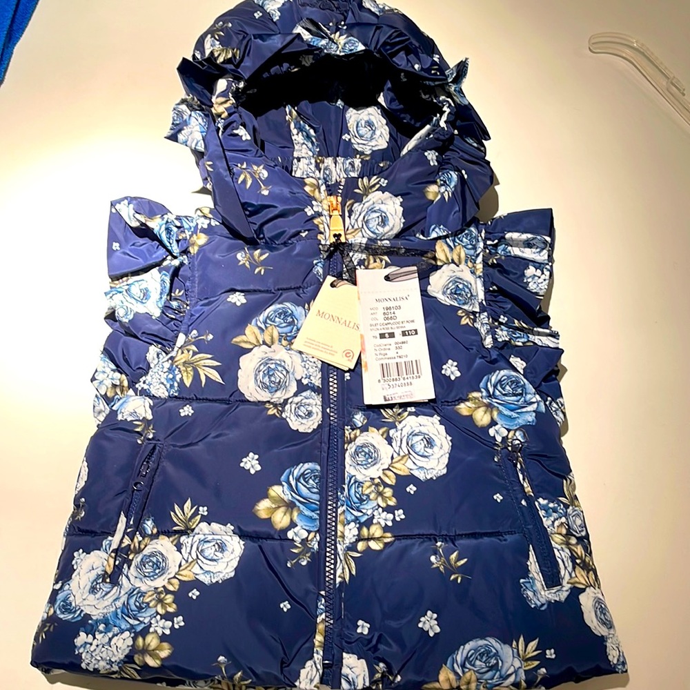 Monnalisa hills puffer vest size 5